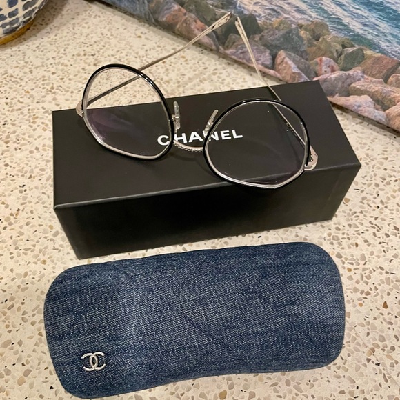 Chanel Optical Frame - Picture 4 of 8